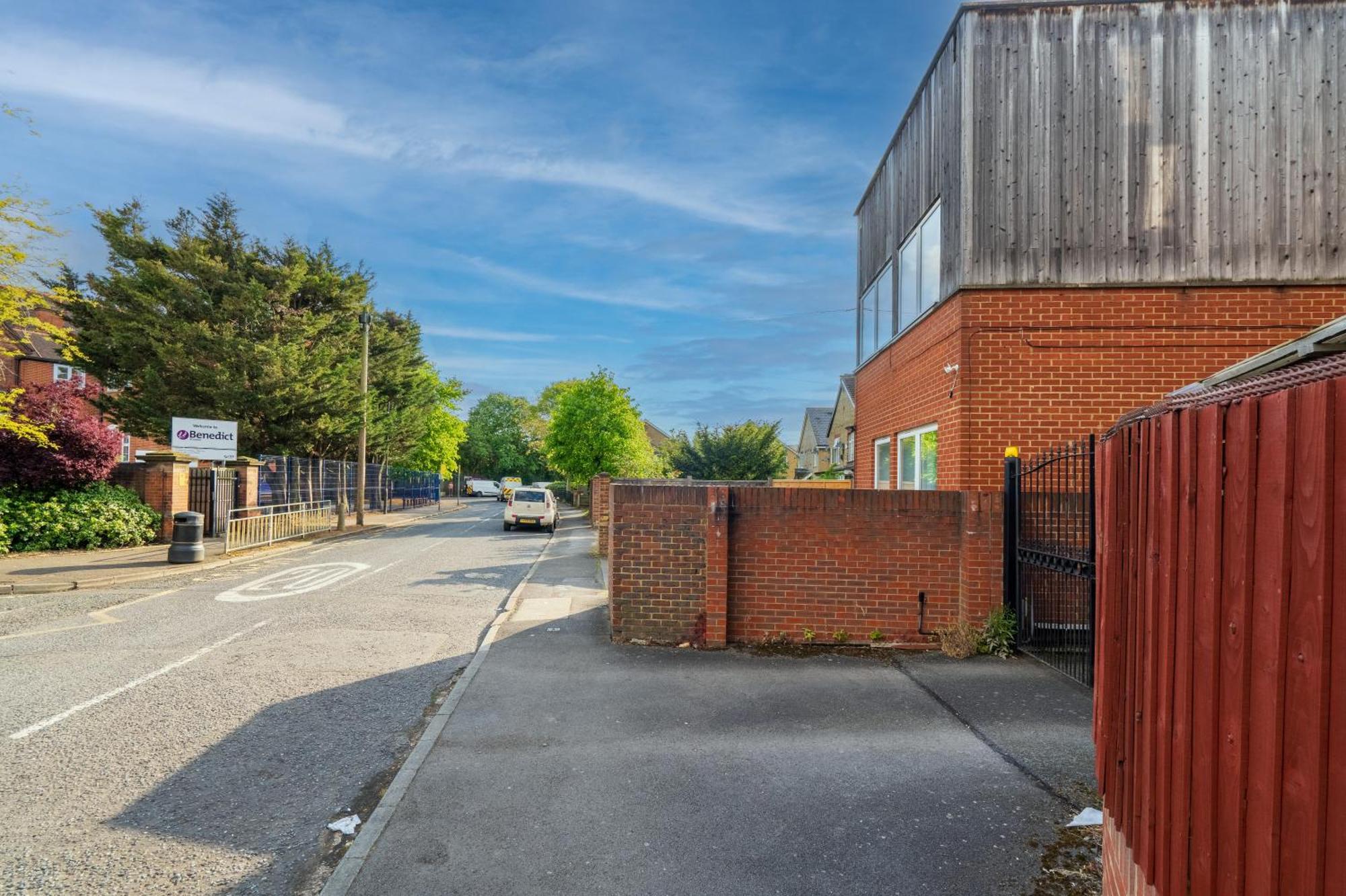 Modern 2 Bedroom Apartment In Mitcham, London Extérieur photo