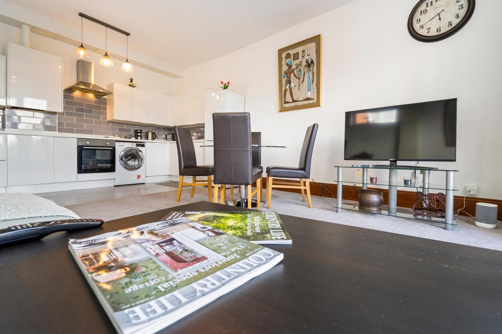 Modern 2 Bedroom Apartment In Mitcham, London Extérieur photo