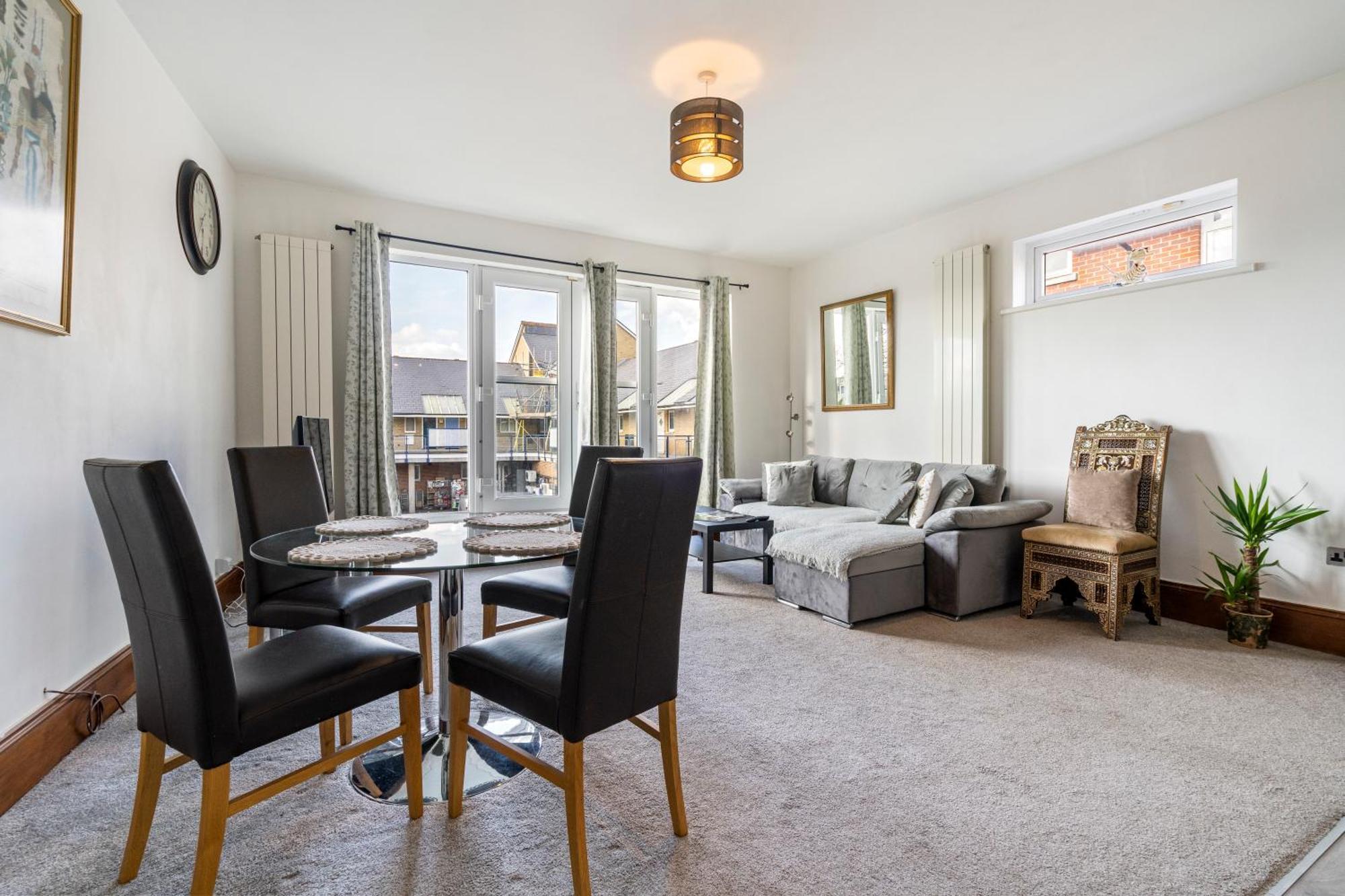 Modern 2 Bedroom Apartment In Mitcham, London Extérieur photo